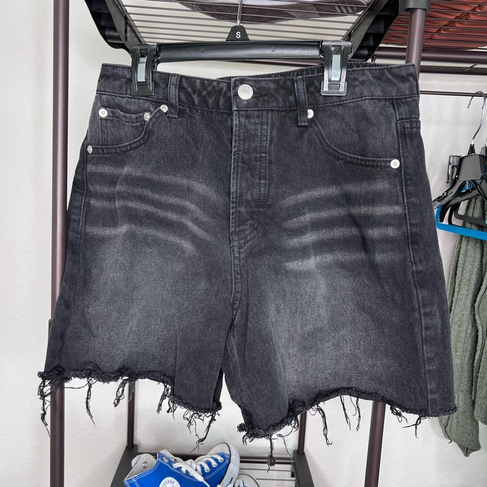 Black Mom shorts
